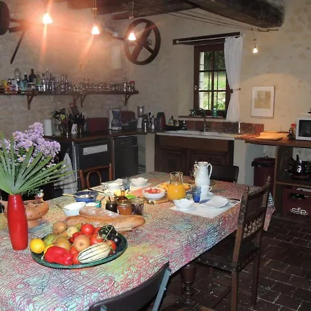 Couette-café La Maison Des Aubees Rémalard
