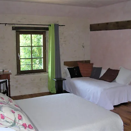 La Maison Des Aubees Bed & Breakfast 3*