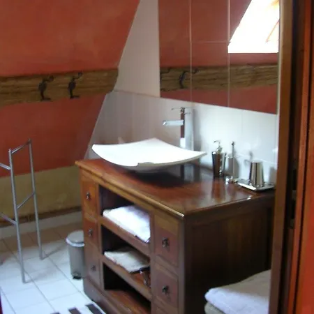 לינה וארוחת בוקר La Maison Des Aubees