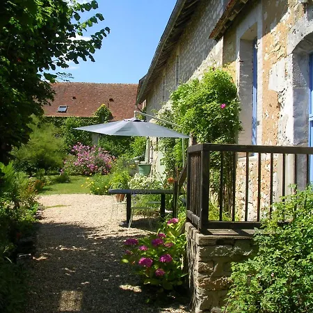 La Maison Des Aubees Bed & Breakfast