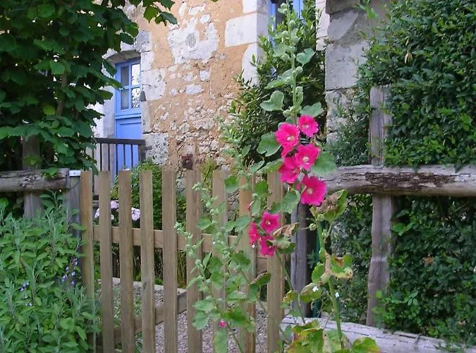La Maison Des Aubees Bed & Breakfast 3*